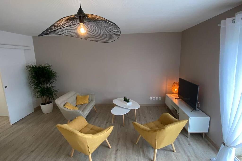 Appartement Maison En Duplex 80M² Jardin Terrasse Saint-Julien-les-Villas Bagian luar foto