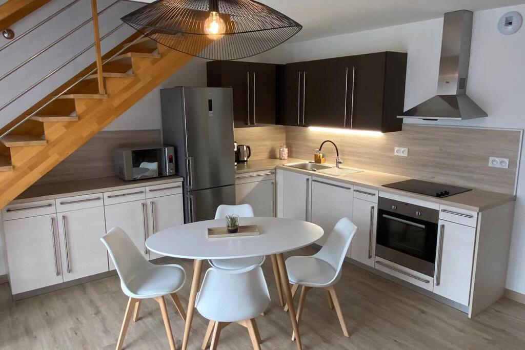 Appartement Maison En Duplex 80M² Jardin Terrasse Saint-Julien-les-Villas Bagian luar foto